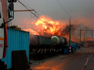На станции в Нижнем Новгороде возник пожар из-за поврежденной цистерны